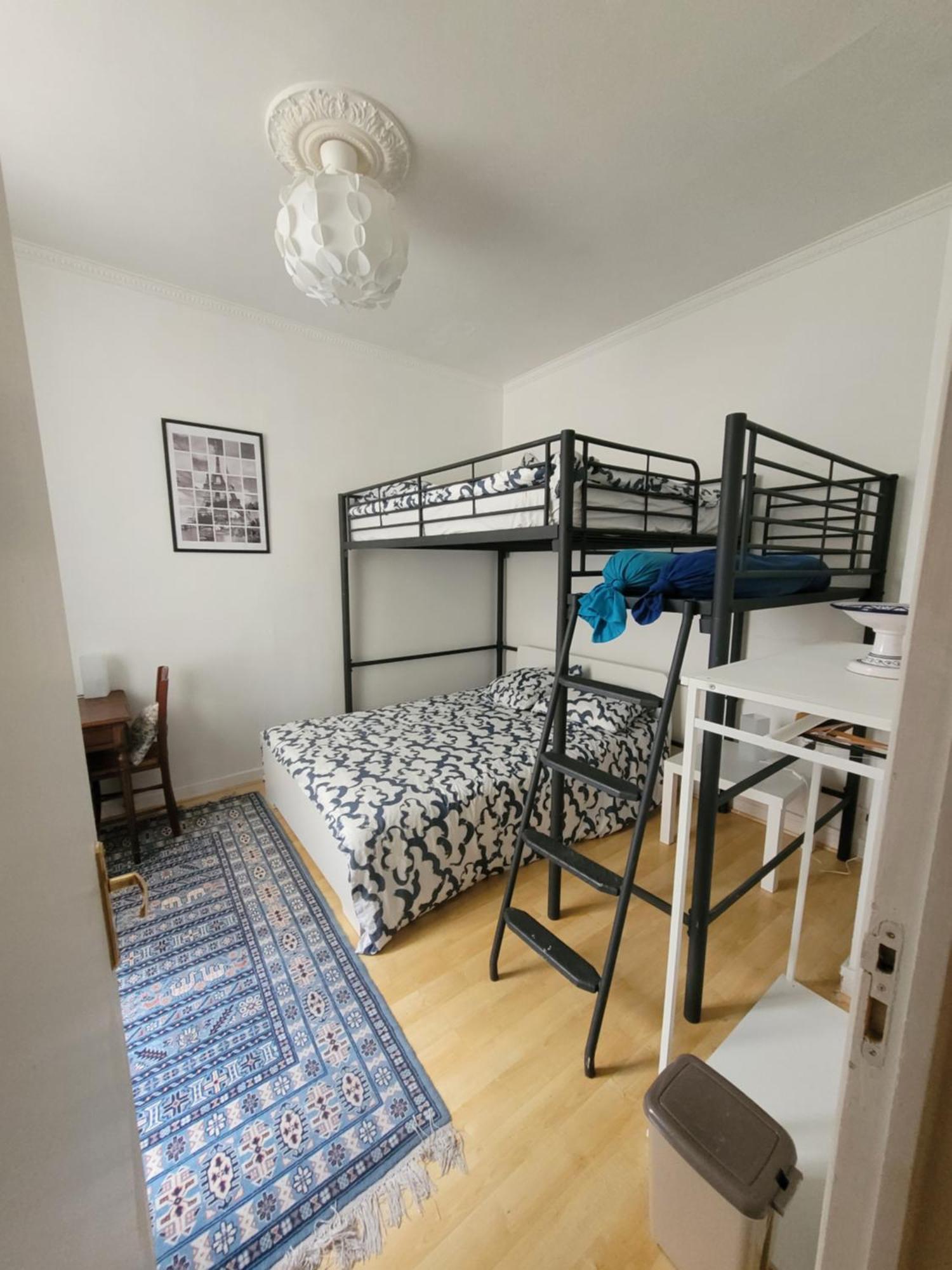 Cozy And Nice Homestay Room - Chambre D'Hote Paris Bagian luar foto
