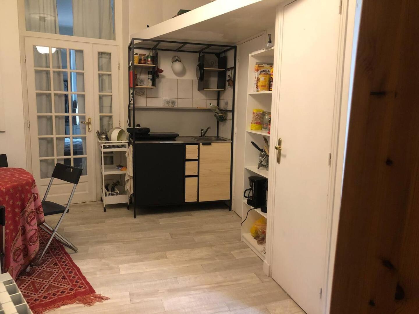 Cozy And Nice Homestay Room - Chambre D'Hote Paris Bagian luar foto